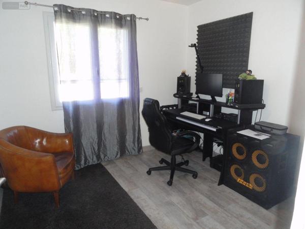 Maison individuelle à vendre à Saint-Gilles dans le Gard (30800), ref : 11411/440