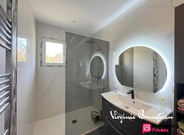 MAISON DE PLAIN-PIED  116 m²  3 CHAMBRES ?PISCINE