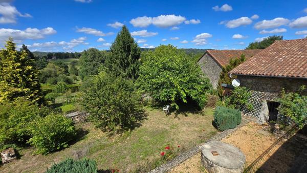 Maison Familiale de 9 chambres avec Grange et Jardin - Centre-Bourg - Calme et Tranquilité