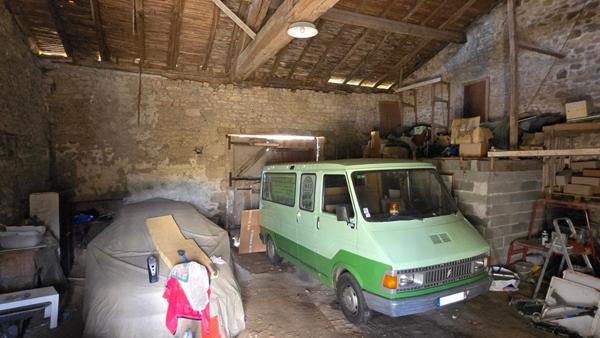 Maison Familiale de 9 chambres avec Grange et Jardin - Centre-Bourg - Calme et Tranquilité