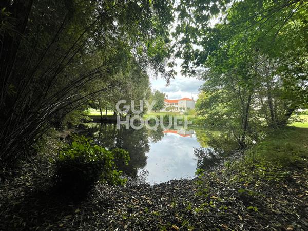 Maison 8 pièces, COMMENSACQ