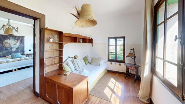 Maison de caractère rénovée à Nègrepelisse – 237 m², 7 chambres, piscine chauffée