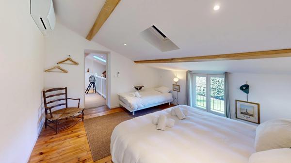 Maison de caractère rénovée à Nègrepelisse – 237 m², 7 chambres, piscine chauffée