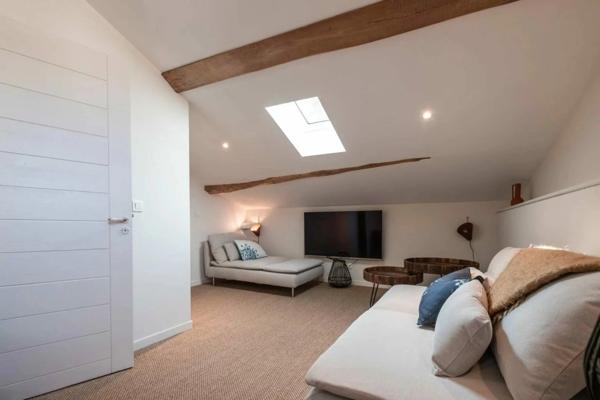Maison de caractère rénovée à Nègrepelisse – 237 m², 7 chambres, piscine chauffée