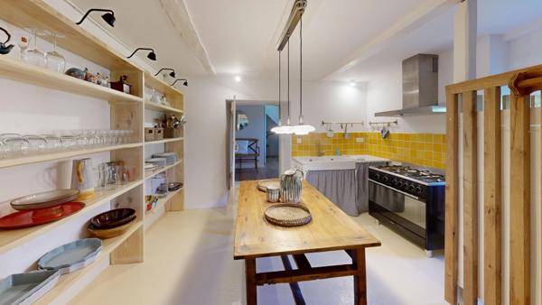 Maison de caractère rénovée à Nègrepelisse – 237 m², 7 chambres, piscine chauffée