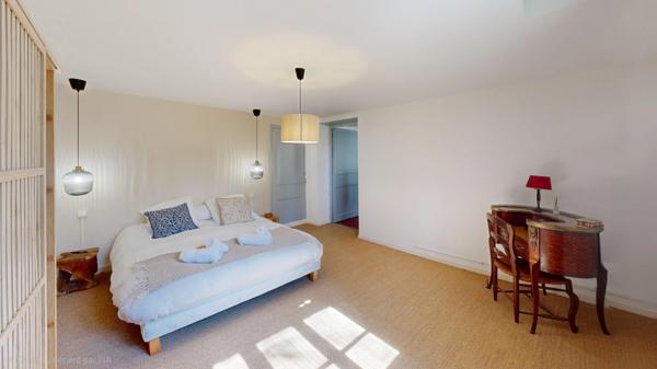 Maison de caractère rénovée à Nègrepelisse – 237 m², 7 chambres, piscine chauffée