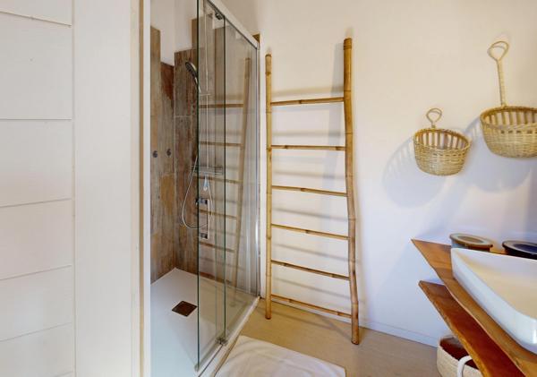 Maison de caractère rénovée à Nègrepelisse – 237 m², 7 chambres, piscine chauffée