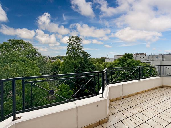 Charmant 3 pièces terrasse sans vis à vis