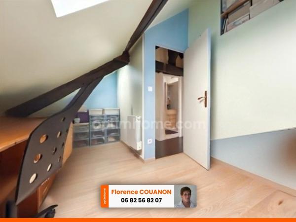 Appartement à vendre 4 pièces. Charme et Lumière : Duplex de 80 m² en Plein Cœur de Dourdan Cœur de Ville Historique | 3/4 Chambres | Faibles Charges | Aucun Travaux