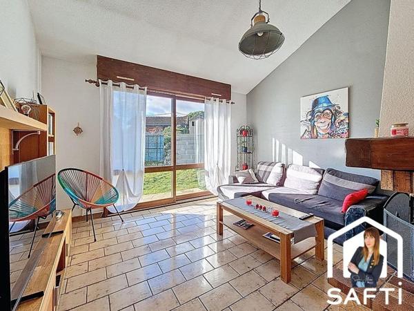 Maison familiale avec jardin, piscine et superbe vue sur le Vercors.