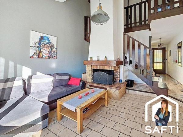 Maison familiale avec jardin, piscine et superbe vue sur le Vercors.