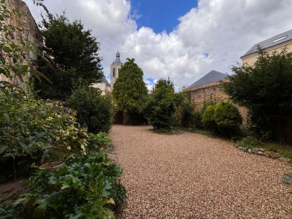 IDEAL INVESTISSEUR, ENSEMBLE IMMOBILIER EN PLEIN COEUR DE LA FLÈCHE