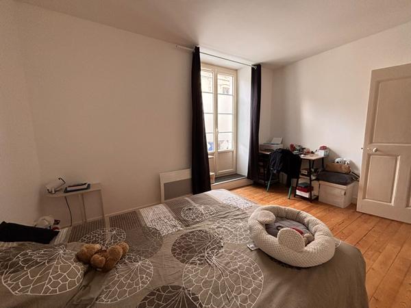 IDEAL INVESTISSEUR, ENSEMBLE IMMOBILIER EN PLEIN COEUR DE LA FLÈCHE
