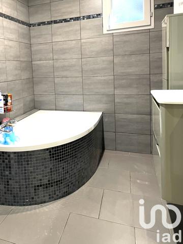 Maison à vendre 8 pièces 132 m² Aubenas