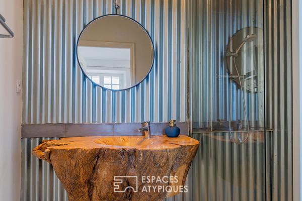 Manoir du 19e siècle et ses dépendances avec vue panoramique