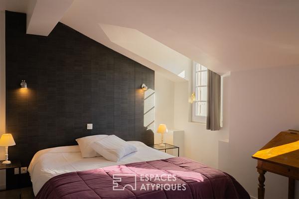 Manoir du 19e siècle et ses dépendances avec vue panoramique