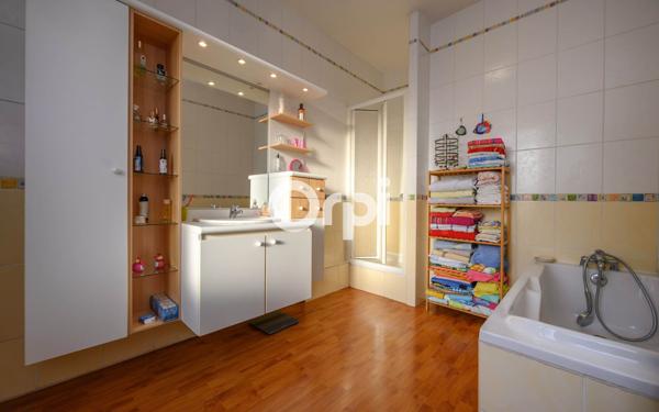 Maison à vendre    5 pièces •  Valenciennes