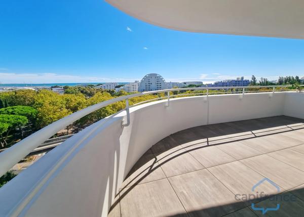 Appartement de prestige 3 pièces - Terrasse de 44m² avec vue mer - Parking