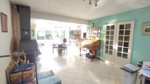 Maison individuelle en lisière de bois
