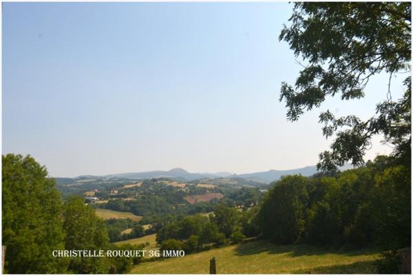 Vente / Maison avec dépendance à Rochefort-Montagne (63210)