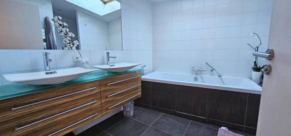 MAISON EN PIERRE 190M2