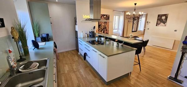 MAISON EN PIERRE 190M2