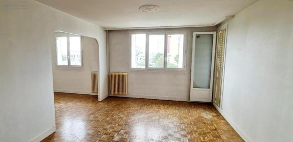 Appartement à vendre à Melun en Seine-et-Marne (77000), ref : VA2103