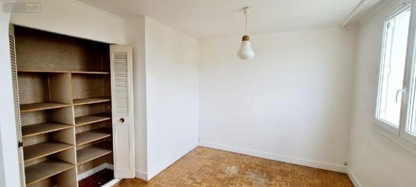 Appartement à vendre à Melun en Seine-et-Marne (77000), ref : VA2103