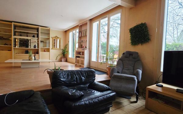 Maison à vendre    7 pièces •  Villecresnes