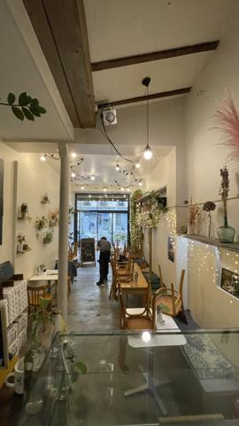 Local Commercial
        
        - 43 m² 309 750 € *