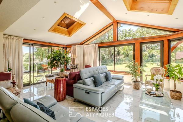 Villa familiale au coeur d’un environnement arboré