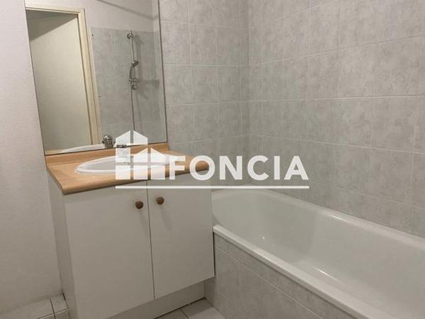 Location Appartement 2 pièces 53.35 m² - 45 RUE LOUISE MICHEL Bouguenais 44340