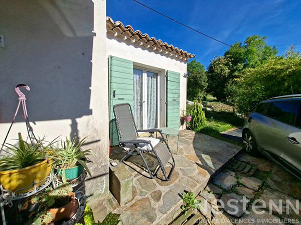 Maison de plain-pied au Collet-de-Dèze ? Terrasse de 45 m², vue dégagée et grand séjour