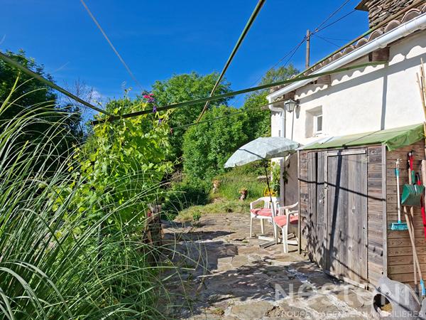 Maison de plain-pied au Collet-de-Dèze ? Terrasse de 45 m², vue dégagée et grand séjour