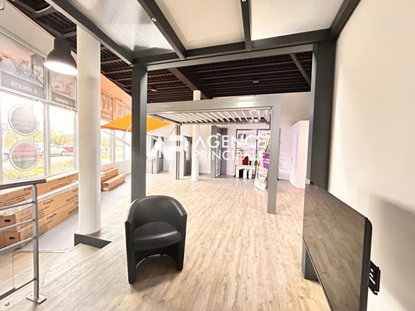 Local commercialproche centre ville

Loyer 1 500 €/mois **

- Ref : FB562D