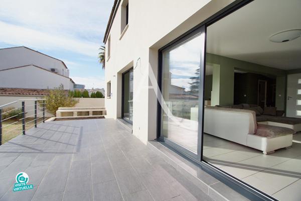 LATTES - QUARTIER TRÈS RECHERCHÉ - VILLA INDIVIDUELLE RÉNOVÉE - 145 M² - 3 CHAMBRES - POSSIBILITÉ 4 ÈME CHAMBRE - TERRASSE - GARAGE - PARCELLE de 590 M² PISCINABLE.