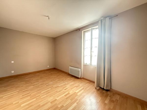 47300 VILLENEUVE SUR LOT Maison proche des commodités avec garage à Villeneuve-sur-Lot