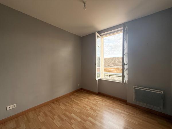 47300 VILLENEUVE SUR LOT Maison proche des commodités avec garage à Villeneuve-sur-Lot