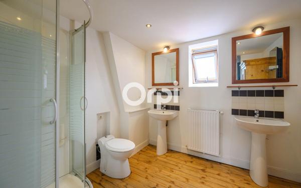 Maison à vendre    8 pièces • 220 m2 Merville