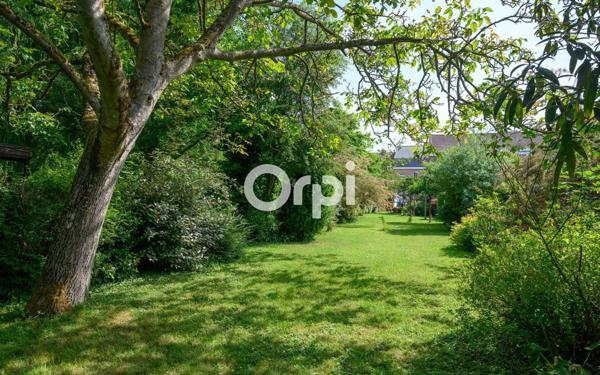 Maison à vendre    8 pièces • 220 m2 Merville