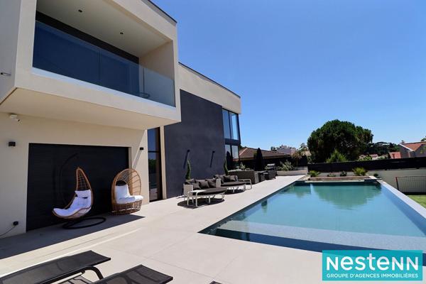 Villa d'exception à Décines-Charpieu 7 pièces 322 m2 - avec prestations haut de gamme - rare sur le secteur