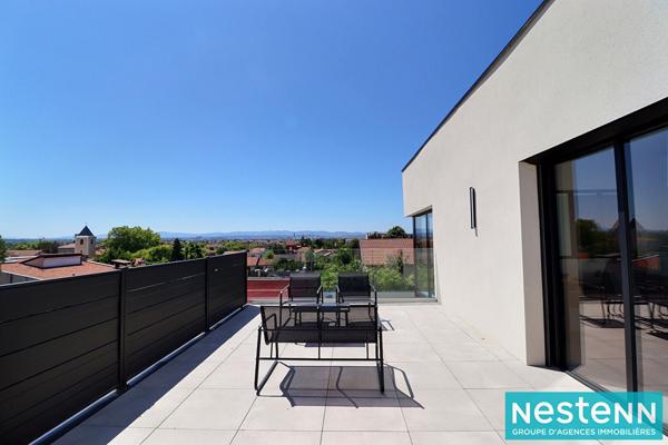 Villa d'exception à Décines-Charpieu 7 pièces 322 m2 - avec prestations haut de gamme - rare sur le secteur