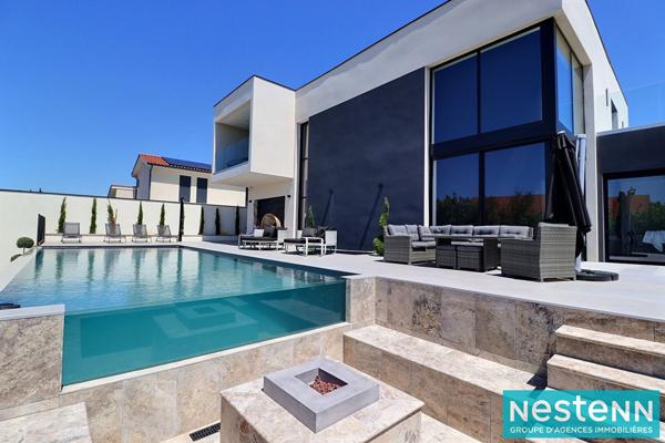 Villa d'exception à Décines-Charpieu 7 pièces 322 m2 - avec prestations haut de gamme - rare sur le secteur