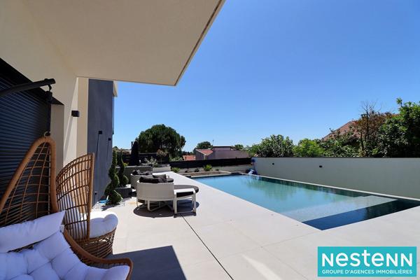 Villa d'exception à Décines-Charpieu 7 pièces 322 m2 - avec prestations haut de gamme - rare sur le secteur