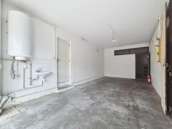 Maison 97m² sur 193m² de terrain, 4 chambres + 2 garages