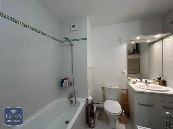 Appartement à louer 2 pièces 36.66m² Blois (41000)