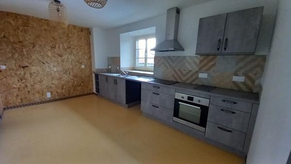 Location appartement Saint-Flour - 5 pièce(s) - 106 m² - 759 €/mois