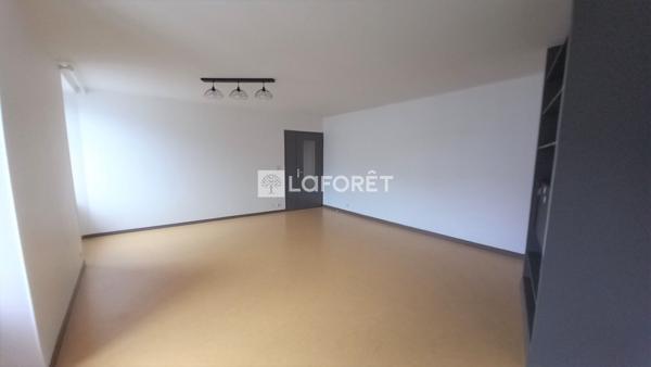 Location appartement Saint-Flour - 5 pièce(s) - 106 m² - 759 €/mois