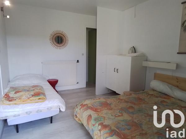 Appartement 3 pièces de 44 m² à Murat-le-Quaire (63150)