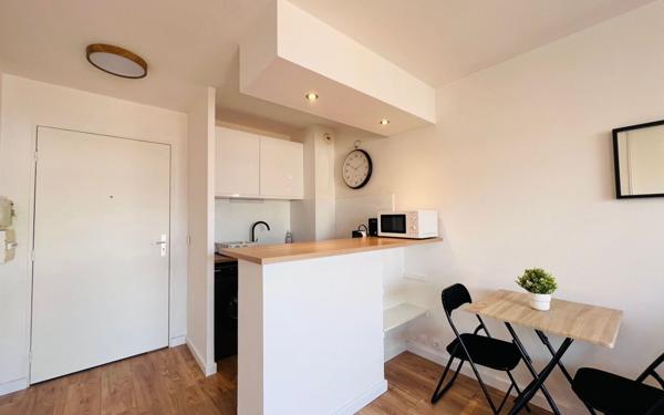 Appartement à vendre    1 pièce •  Nice